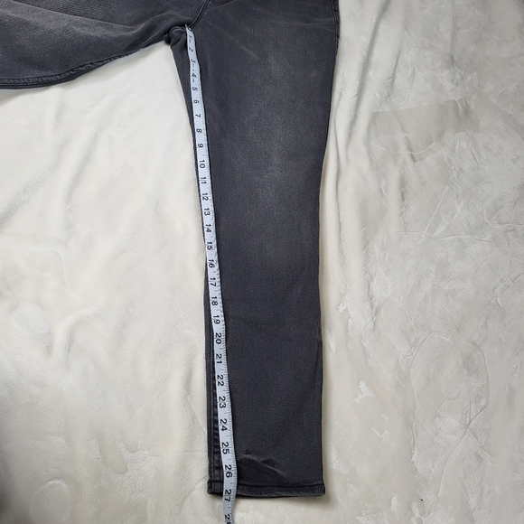 Old Navy Rockstar Super Skinny Higher High Rise 360° Stretch. Size 14 Grey. - Picture 9 of 11